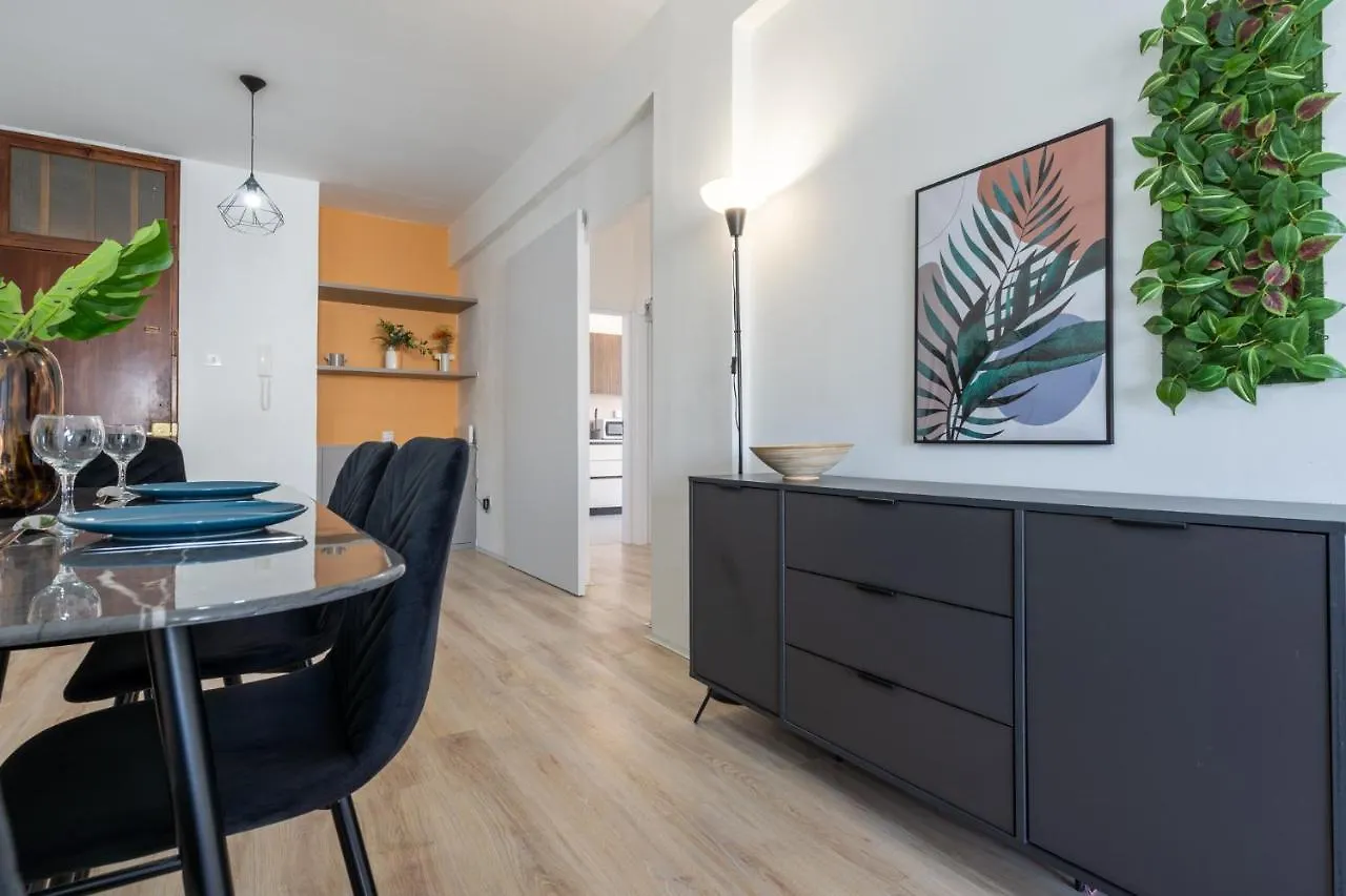 Citrus 3-Bedroom Apartment In Larnaca