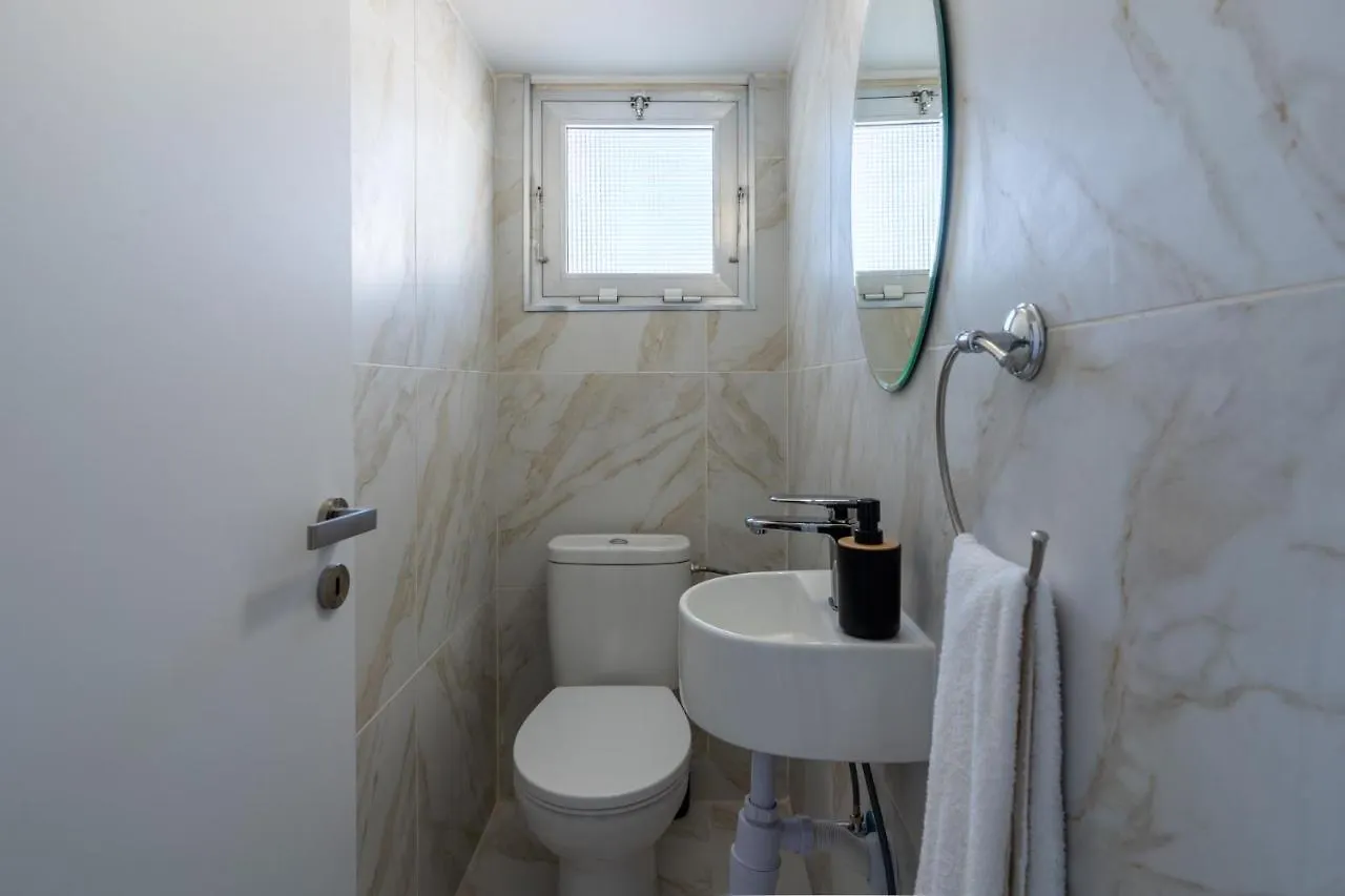 Citrus 3-Bedroom Apartment In Larnaca 0*,